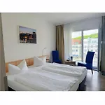 Ruegen-hotel 호텔 사스니츠