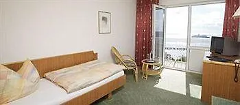 Отель Ruegen-hotel 3*